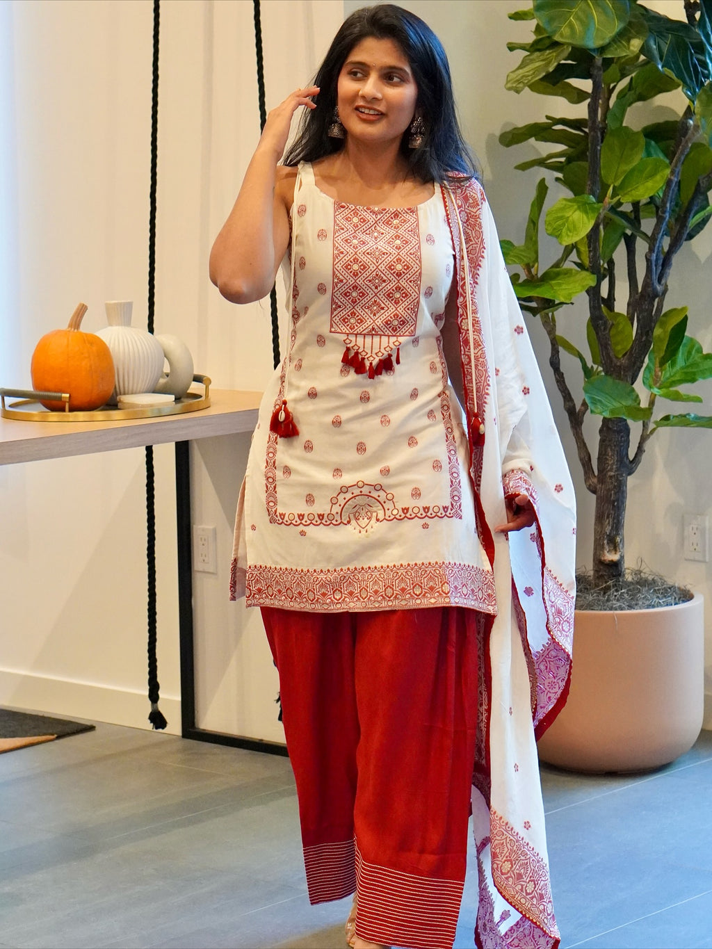 White and Maroon Set