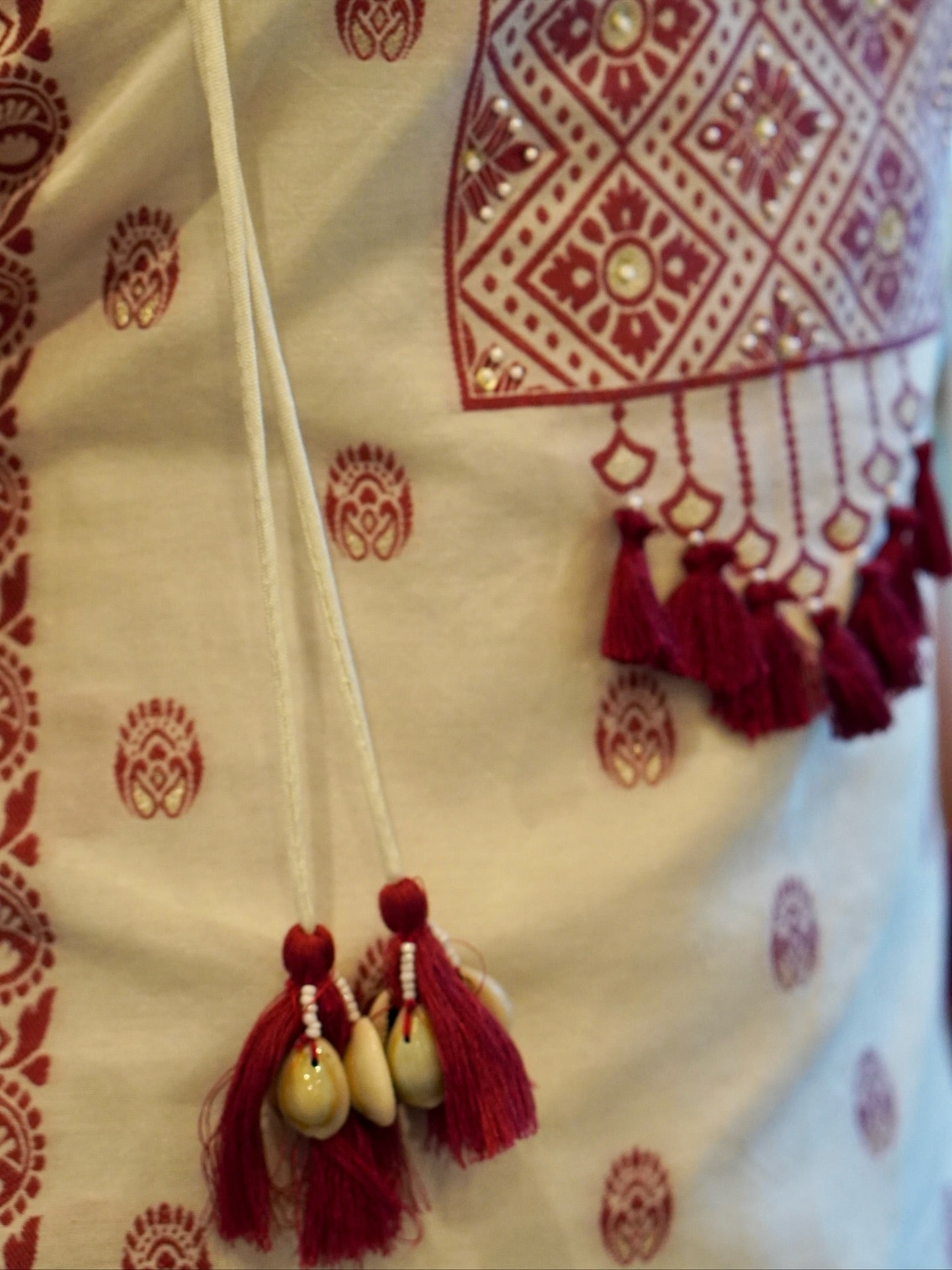 White and Maroon Set
